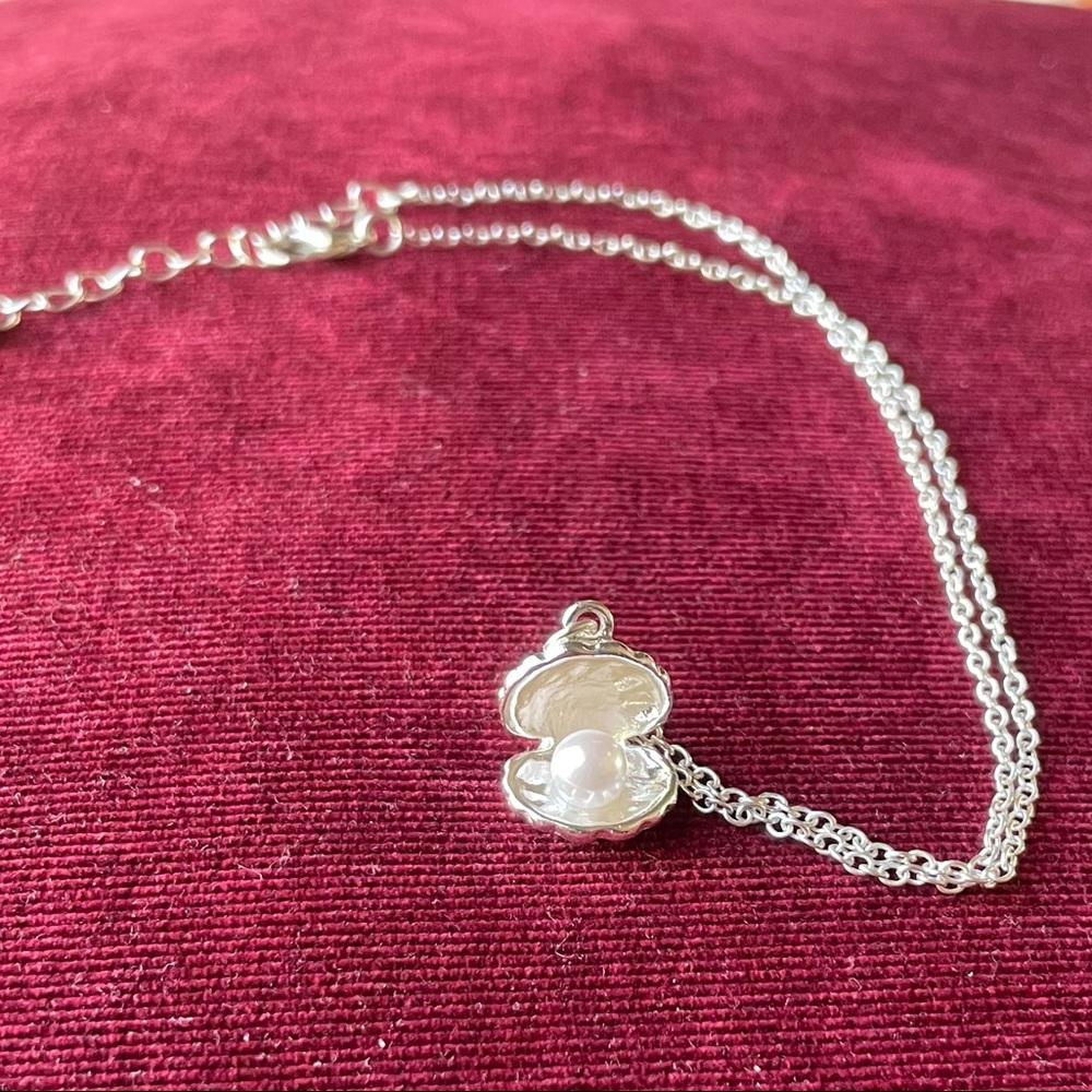 New 925 Sterling Silver Pearl Shell Pendant Necklace